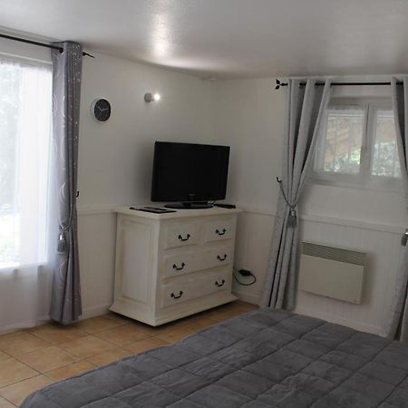 Le Mas Des Chenes Rognes Exterior photo